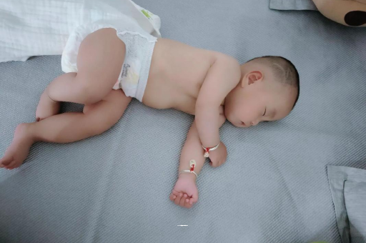 瓦房店三个月宝宝身高体重